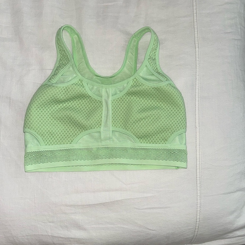 Nike Dri-Fit Racerback Sports Bra size: M